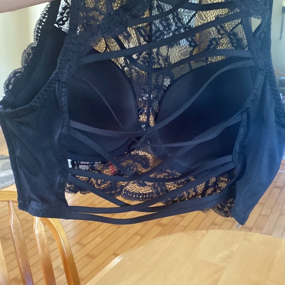 Black bralette LaSenxa - Picture 3 of 5